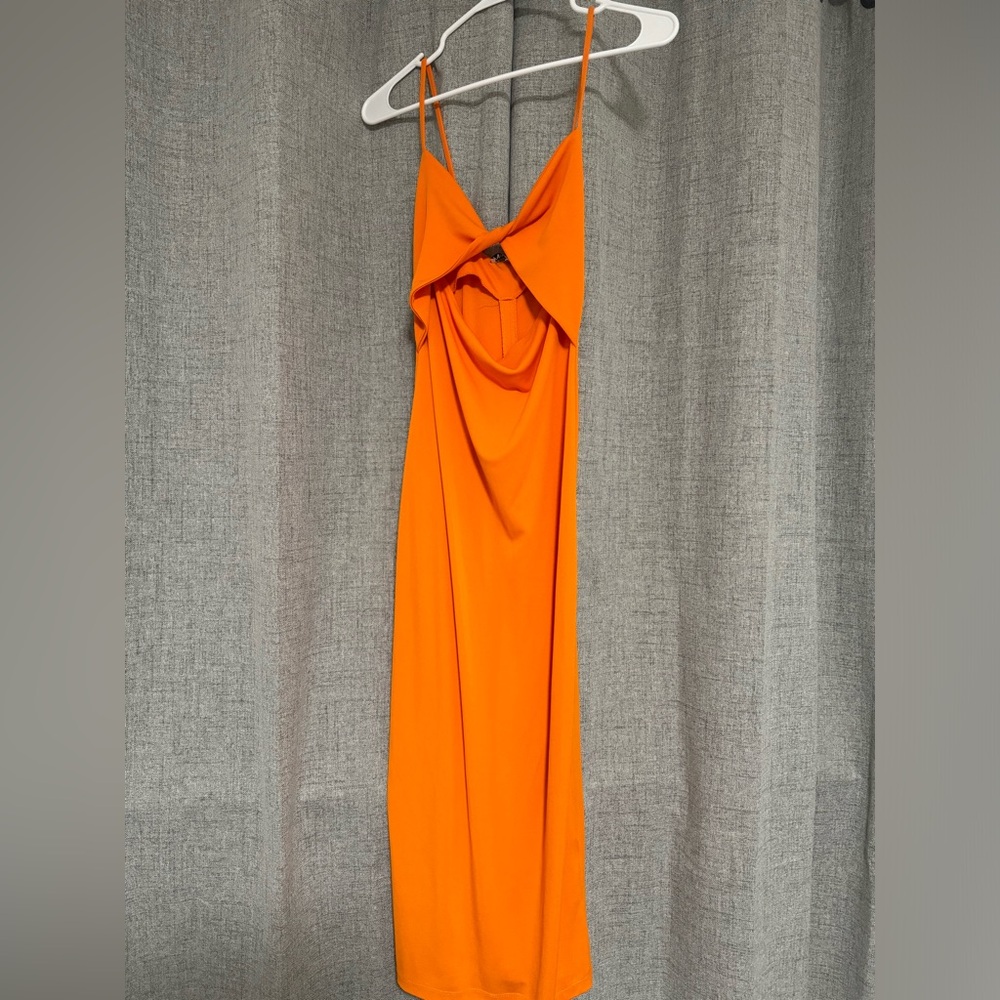 Cute orange Zara dress!